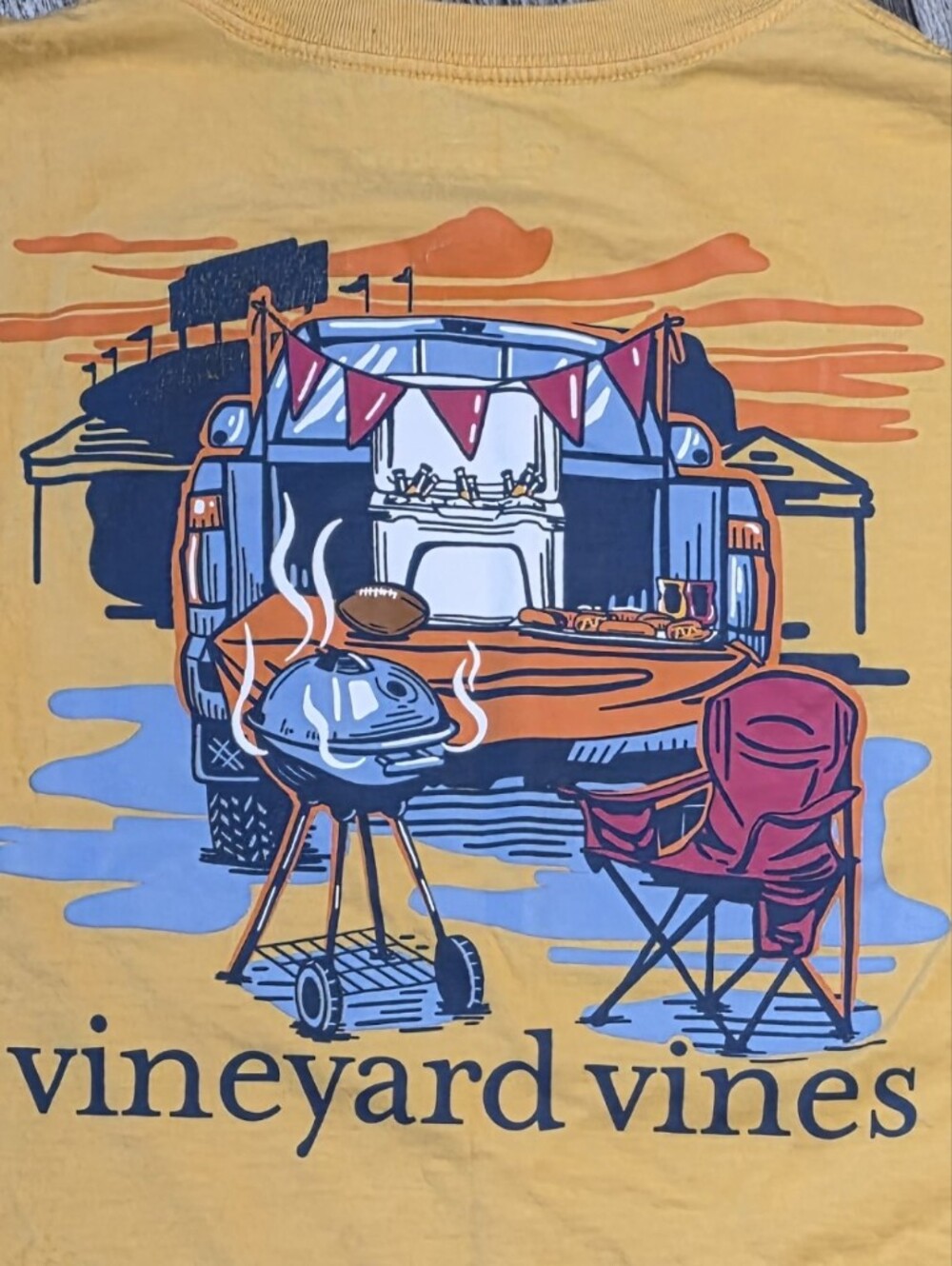 Vineyard Vines Men's Tailgater Football Graphic Tee Shirt Sz Md